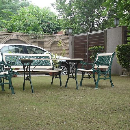J'S Inn New Delhi Exterior photo